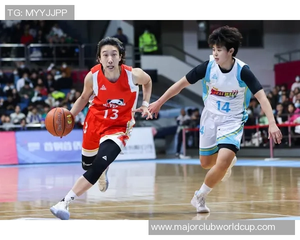 2012年CBA季后赛广东队与北京队激战回顾及精彩瞬间分析