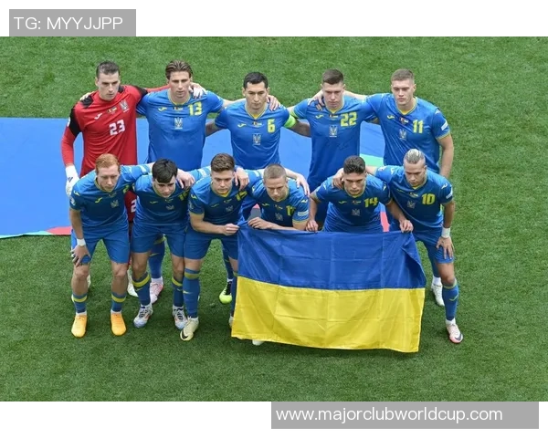 列日队与瓦雷赫姆队激战正酣精彩对决引发球迷热情期待