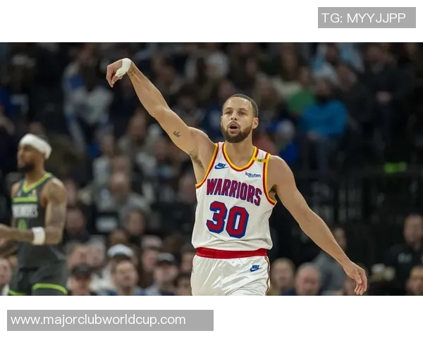 勇士与灰熊激战2017年最后一天直播回顾与精彩瞬间分析